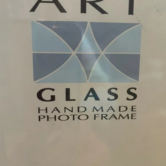 MALDEN Elegant 5x7 Stained Glass Frame, Handmade with metal/glass, blues/silver - Picture 4 of 10